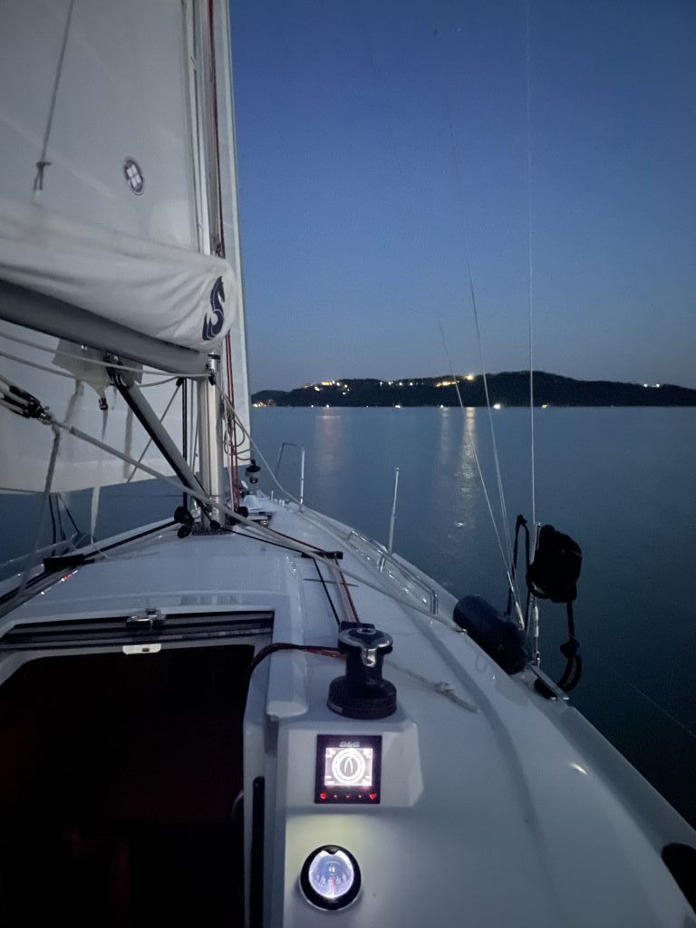 Skippered sailing boat charter on Balaton from spring to autumn for a relaxed getaway from daily rush to the beauties of nature. Sailing Balaton.