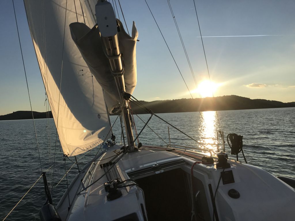 Sail’n Joy: one-day sailing cruise program on Lake Balaton. Sailing on Lake Balaton.