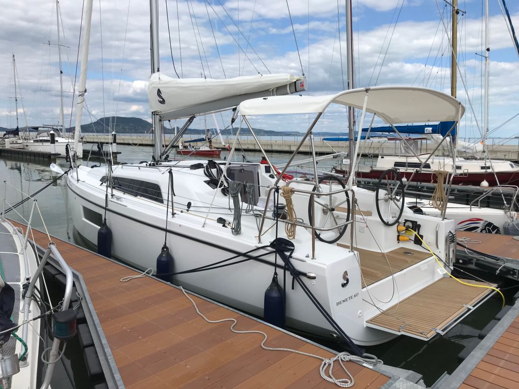 Sailing on Lake Balaton with Sail’n Joy